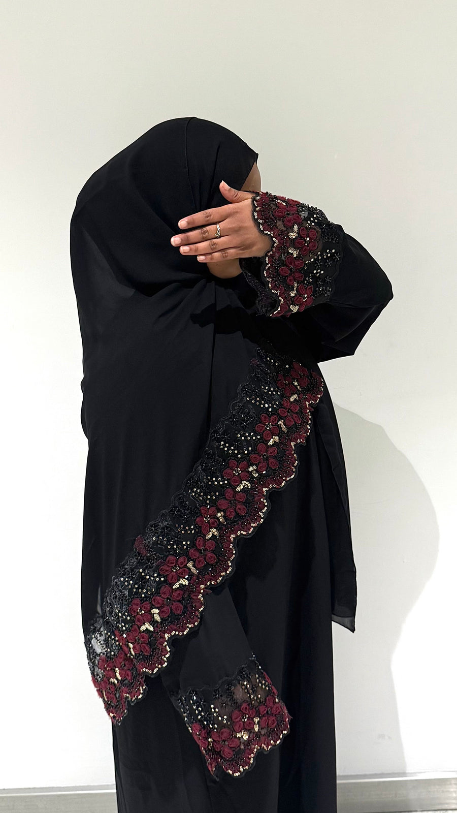 Nora abaya
